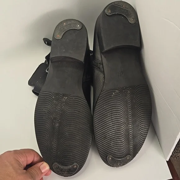 Gentle Souls Leather Moto Booties Ankle Boots Buckles Black Sz 9 Edgy Boho - Picture 9 of 11